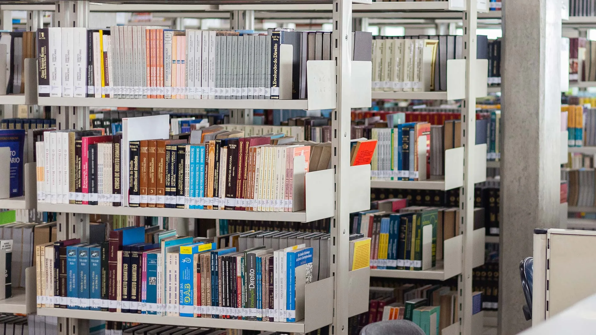 Biblioteca da Campos Salles na Lapa